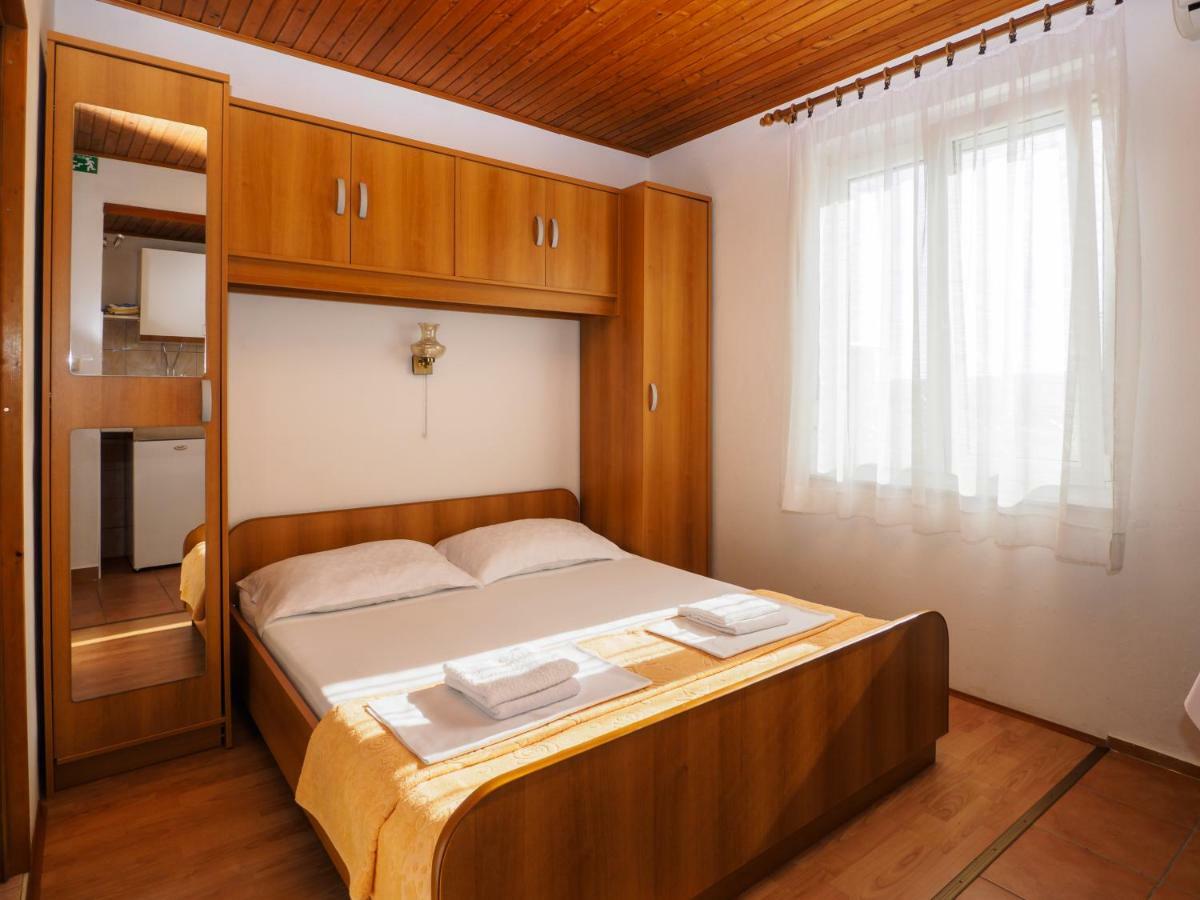 Cozy Studio With Private Terrace Barac Crikvenica Extérieur photo